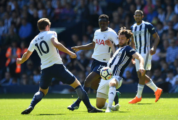 在紧张激烈 在紧张激烈